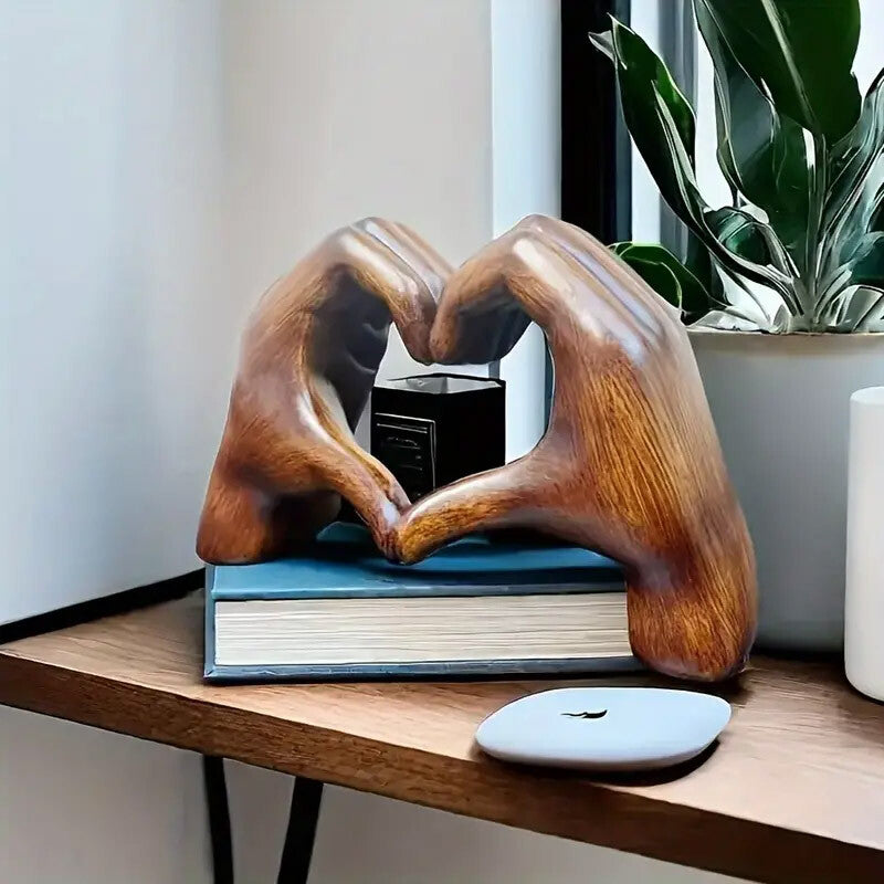 Amazing CERAMIC (Wood-Effect) Heart Shaped Resin Statue Home Decor Ornament for Living Room Desktop Decoration