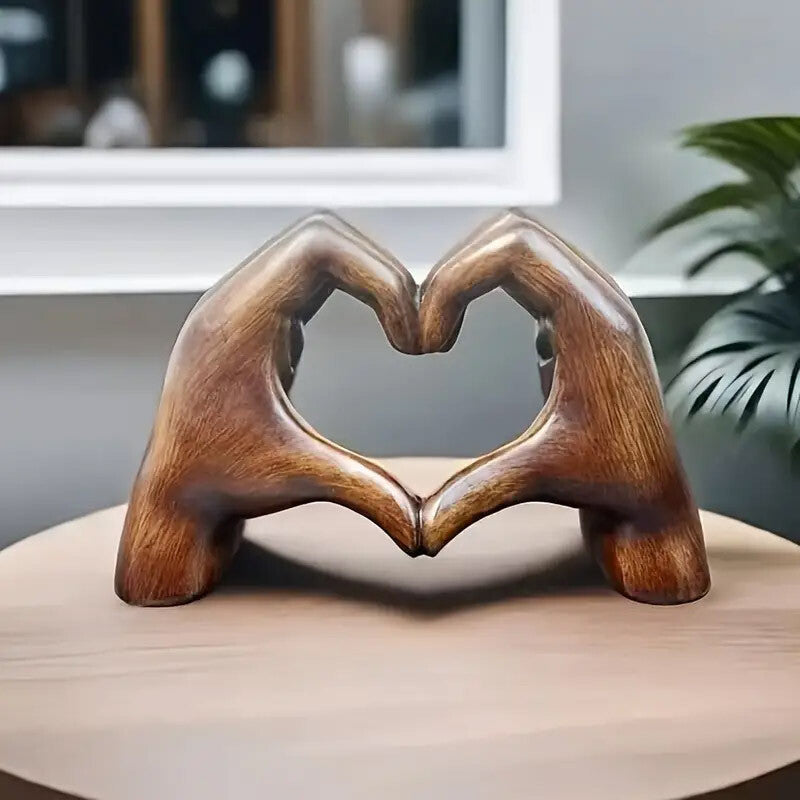 Amazing CERAMIC (Wood-Effect) Heart Shaped Resin Statue Home Decor Ornament for Living Room Desktop Decoration